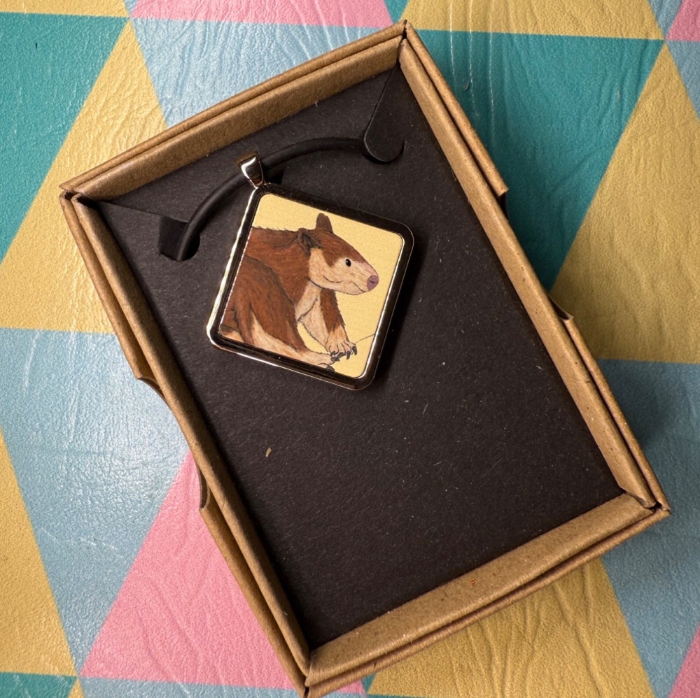 Tree Kangaroo Necklace - Yellow