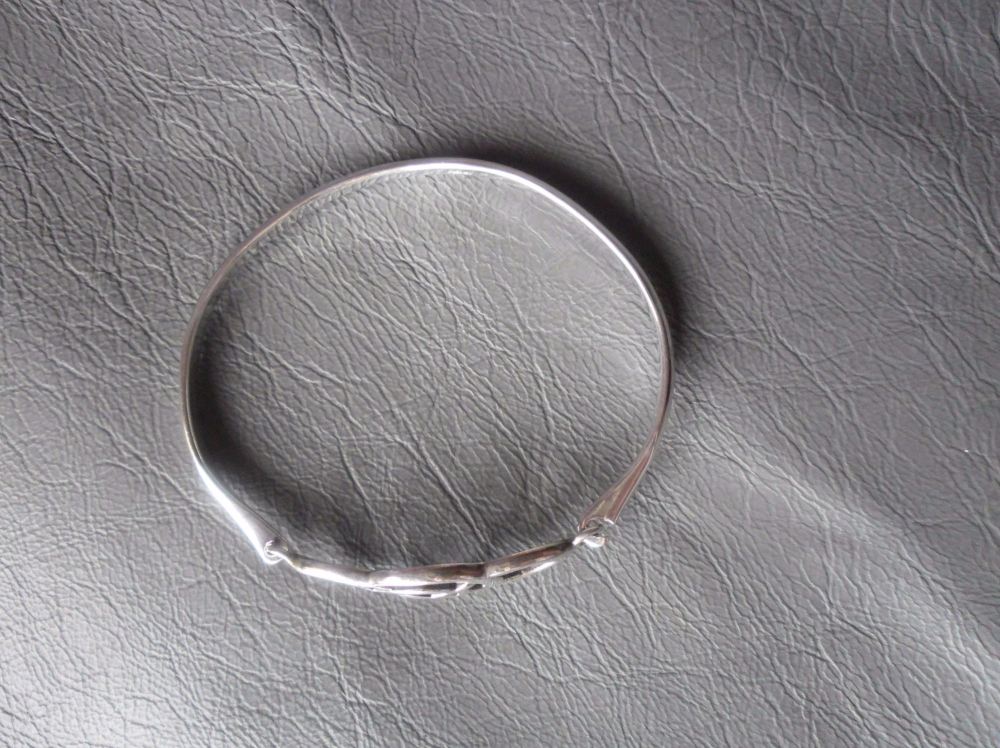 Sterling silver Celtic knot bangle