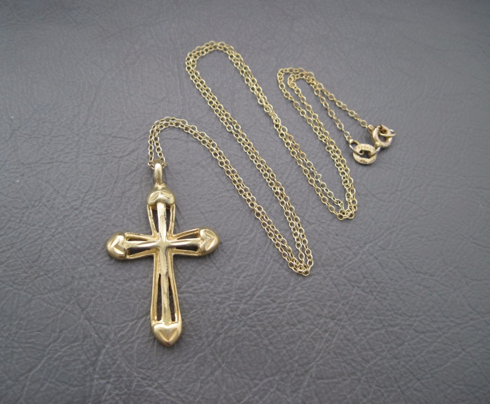 Gilt Sterling silver necklace with fancy cross pendant