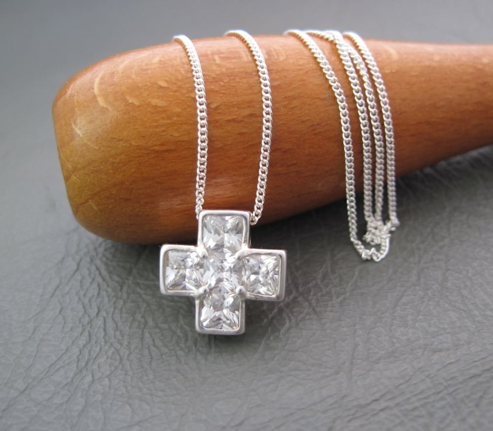 Sterling silver & 5 stone cross necklace