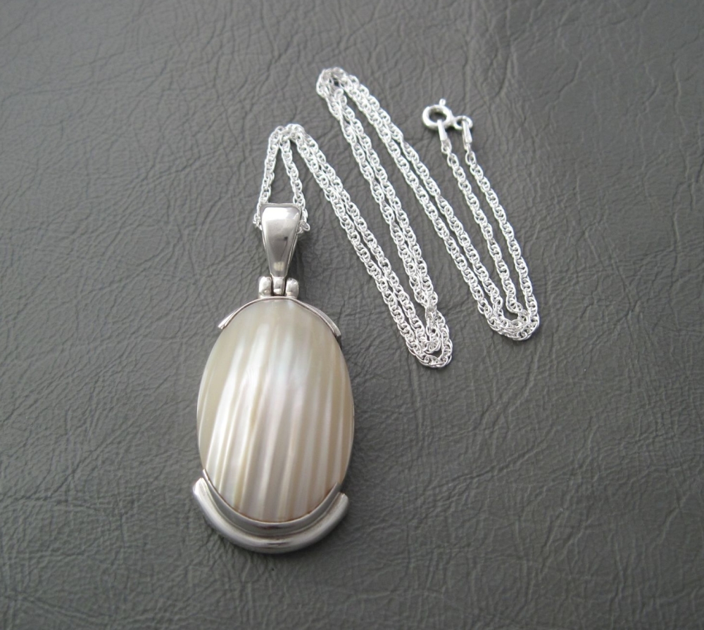 Large sterling silver & Mother of Pearl necklace