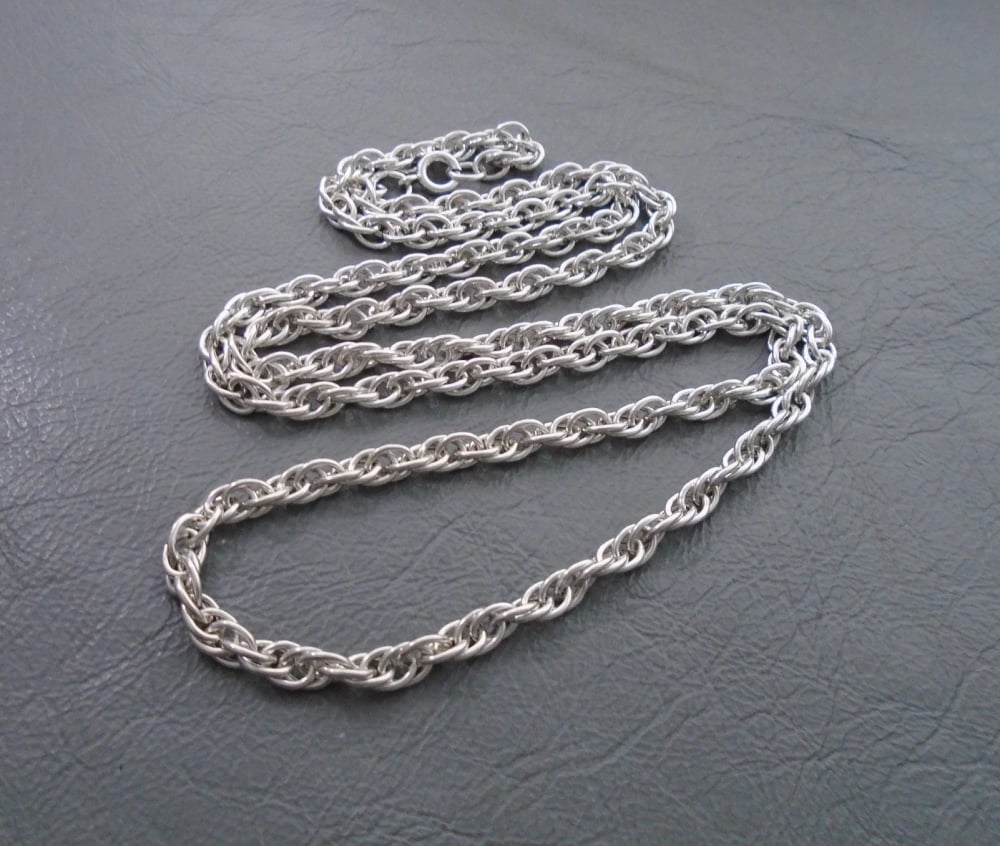 Vintage sterling silver rope chain (24.25