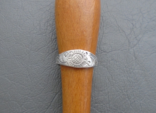 Charming sterling silver floral hand etched ring