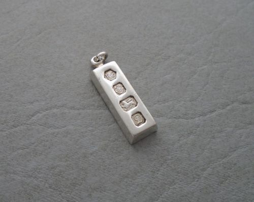 Small vintage sterling silver ingot pendant