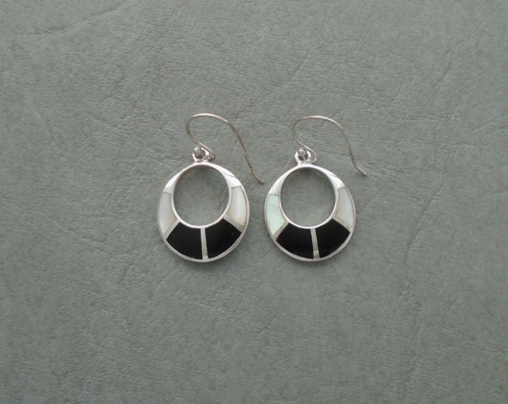 Sterling silver, Mother of Pearl & black onyx open disc earrings