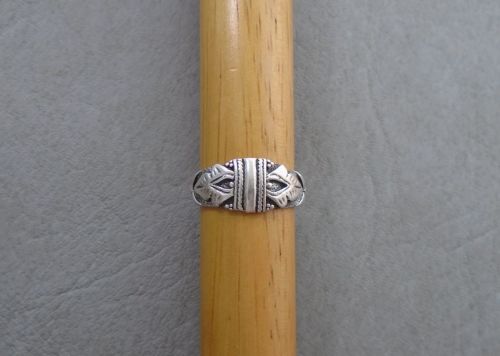 Bali style sterling silver decorative ring