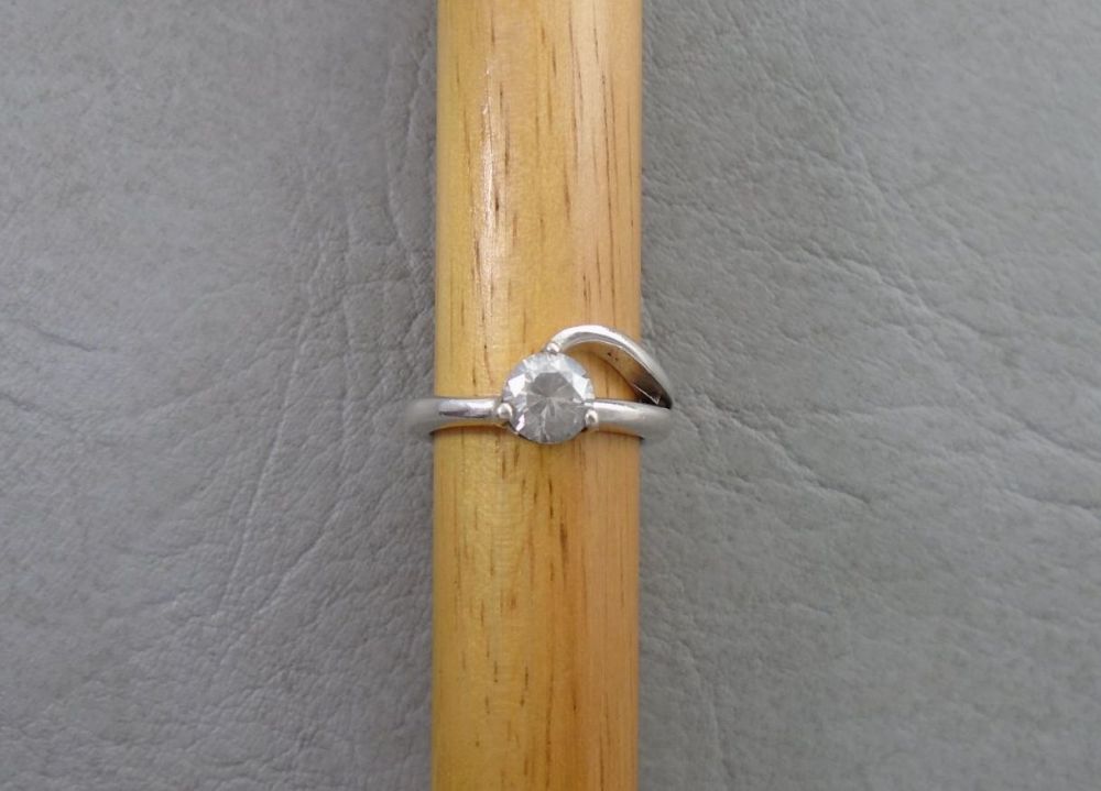 Asymmetric sterling silver solitaire ring