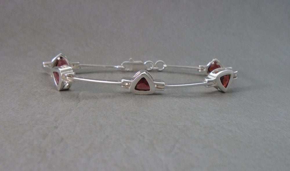Sterling silver & triangular garnet bracelet