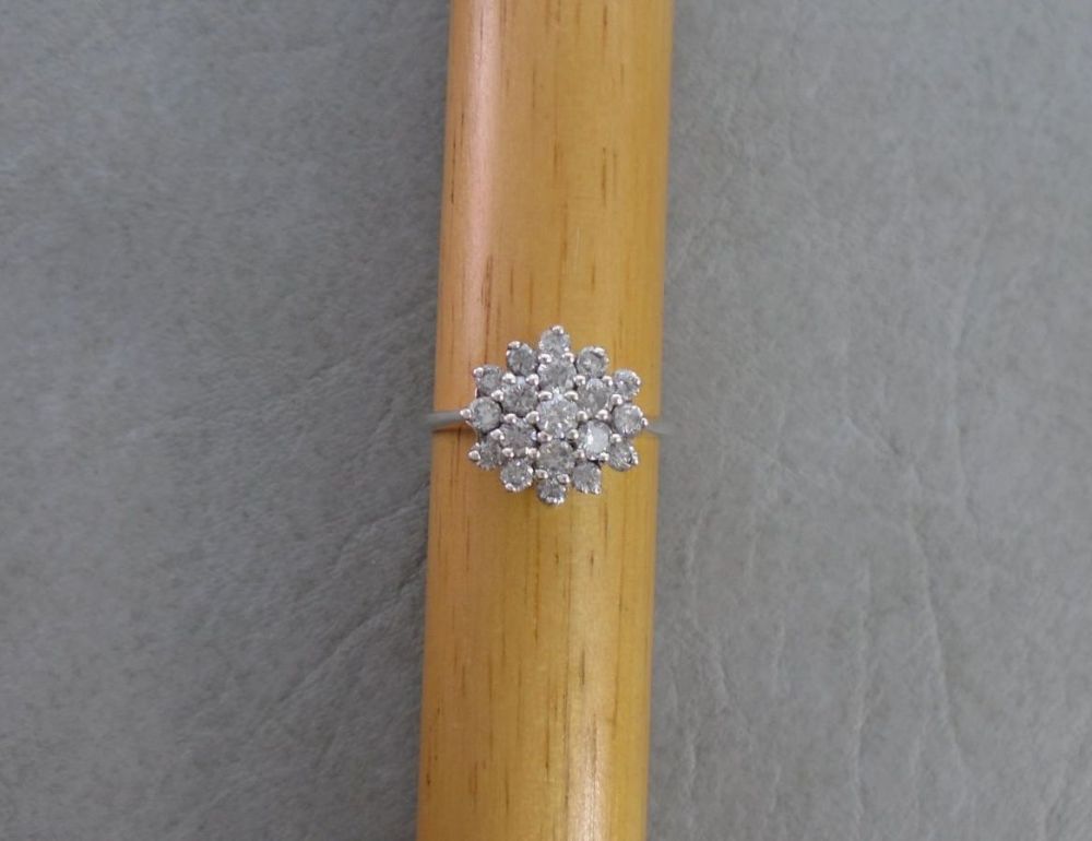 Classic sterling silver cluster ring