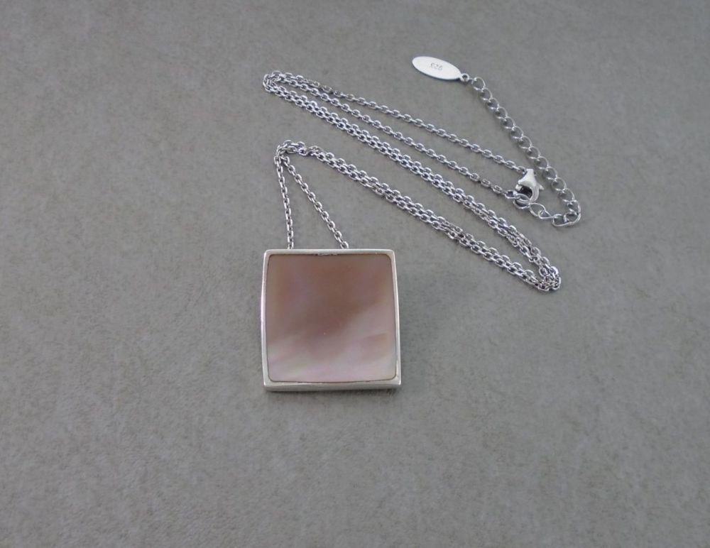 Sterling silver & pink Mother of Pearl necklace