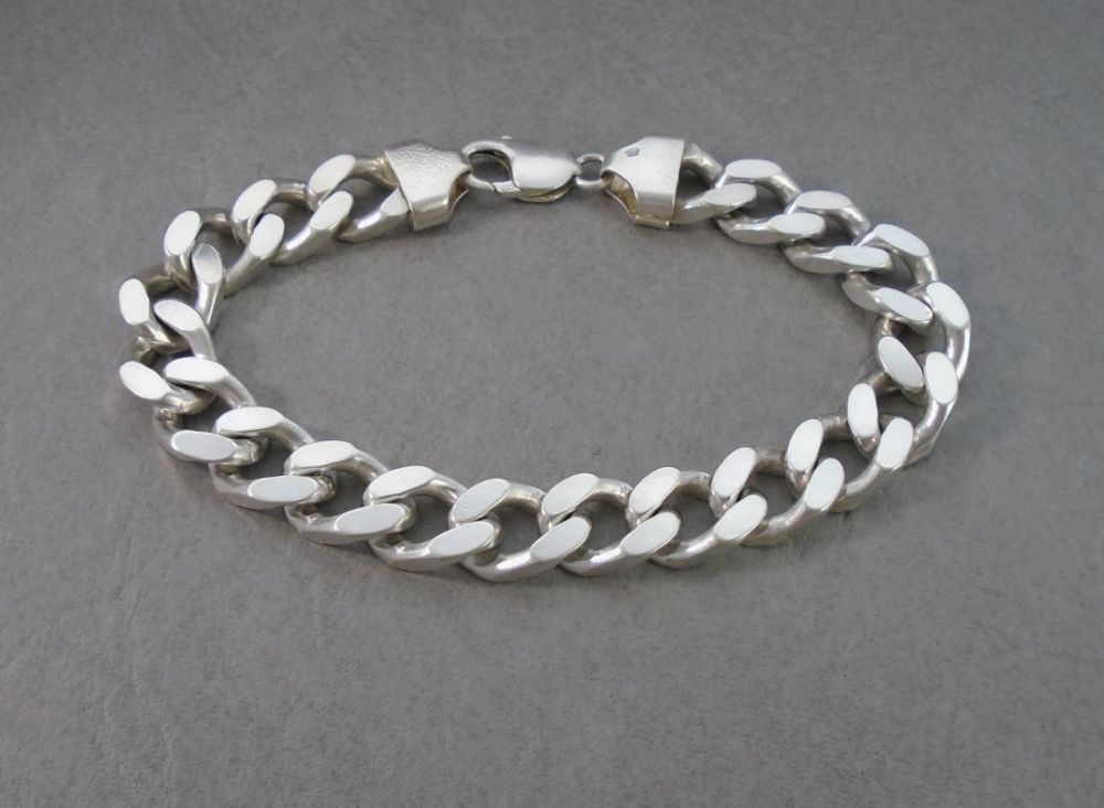 Heavy solid sterling silver curb chain bracelet (9.5