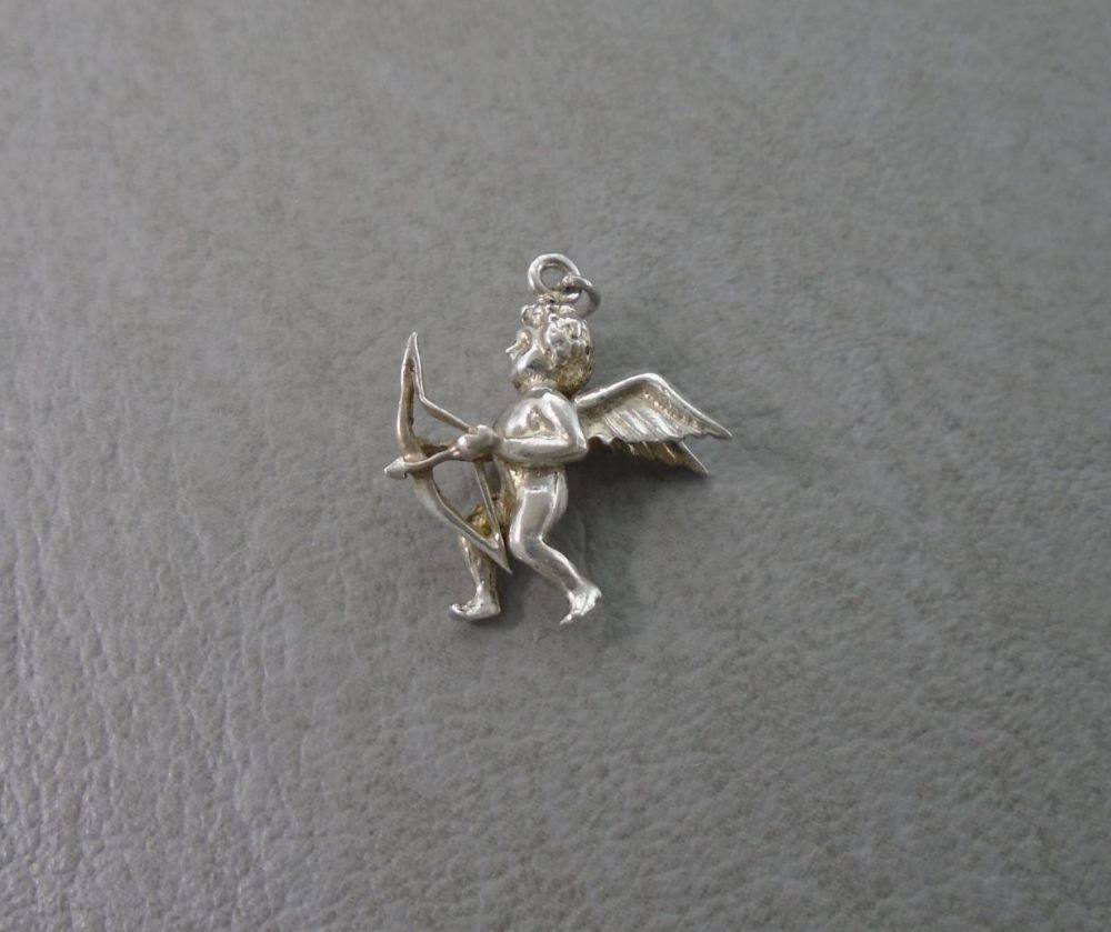 Vintage silver cherub with bow & arrow charm