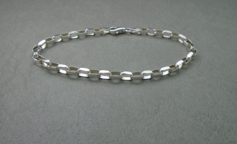 Sterling silver rectangular box chain bracelet