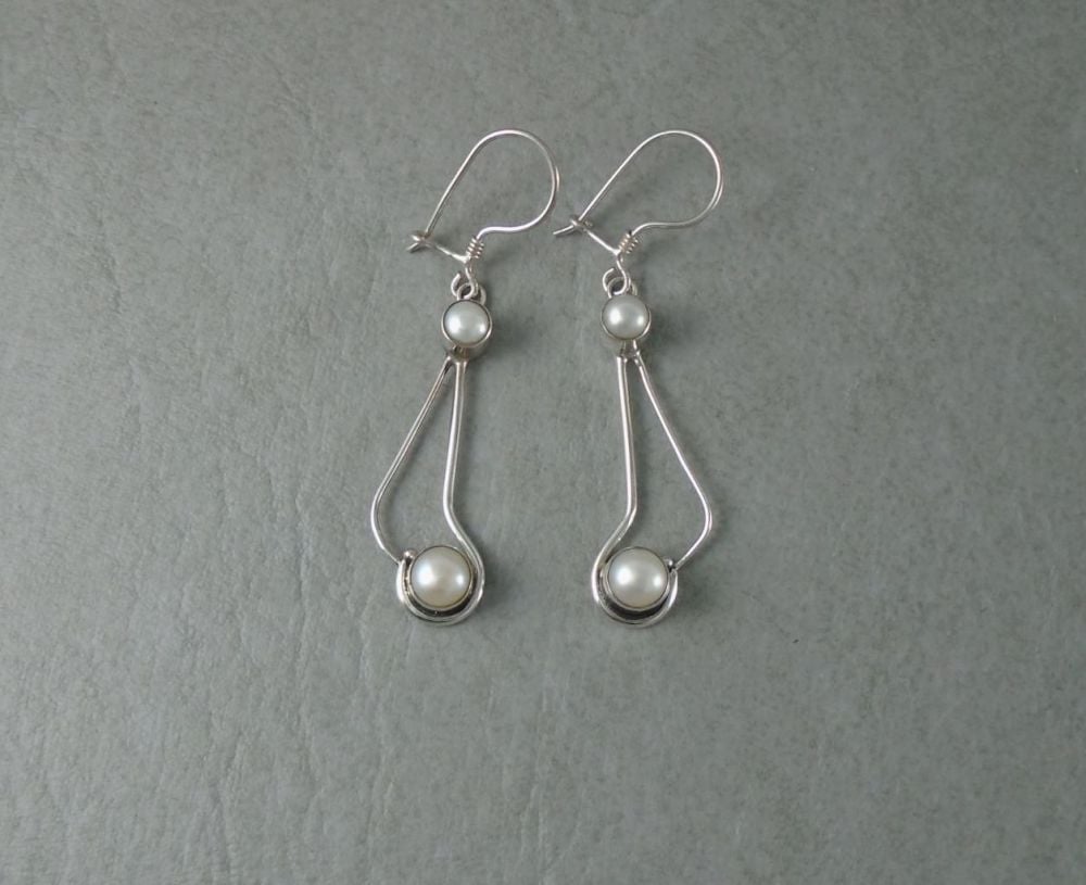 Sterling silver & freshwater pearl drop earrings