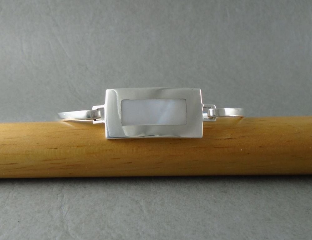 Sterling silver & Mother of Pearl bangle