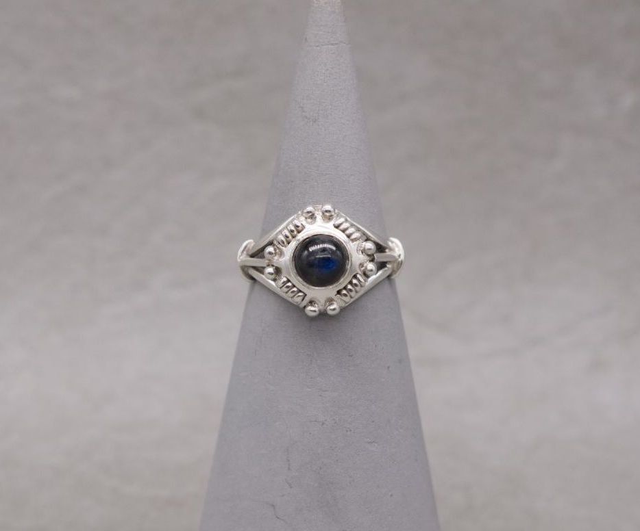Fancy sterling silver & labradorite ring
