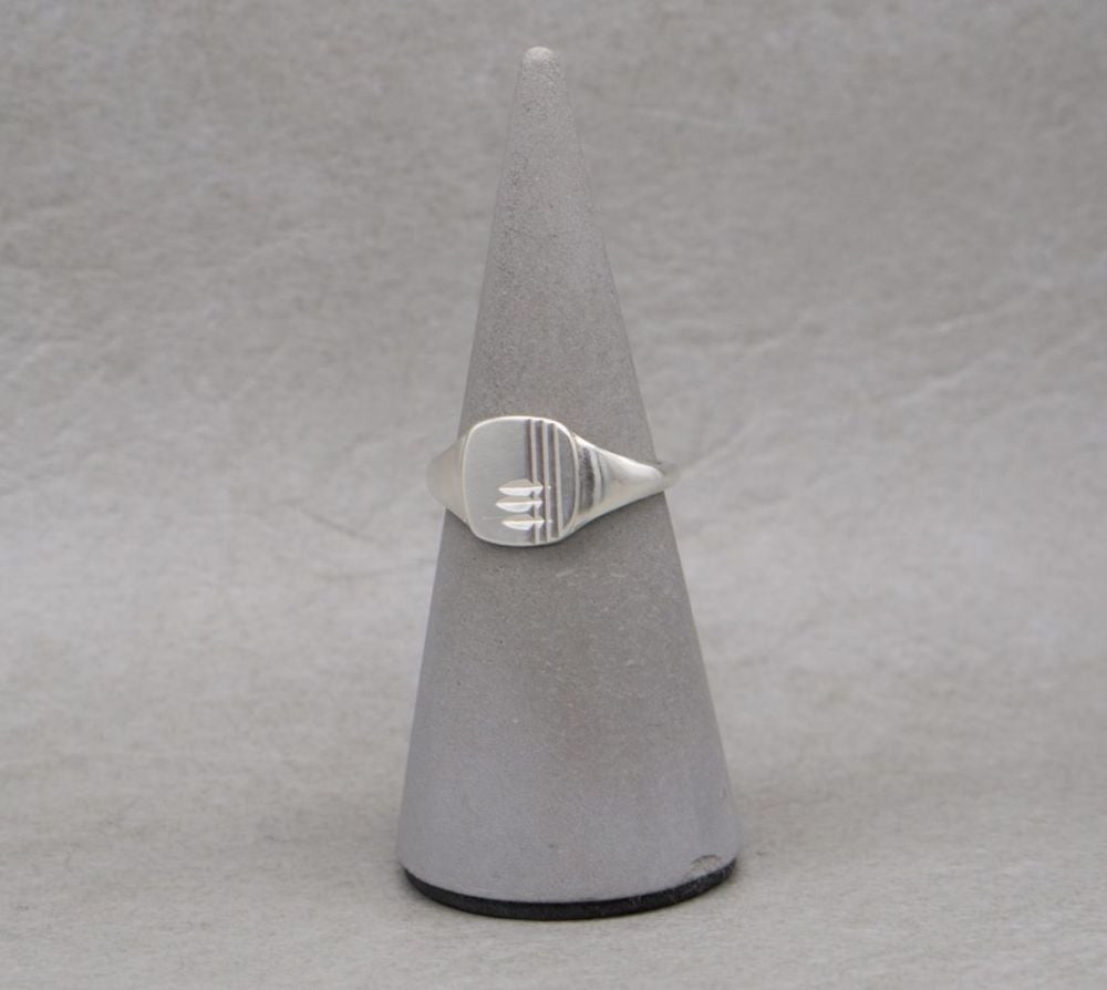Vintage sterling silver signet ring