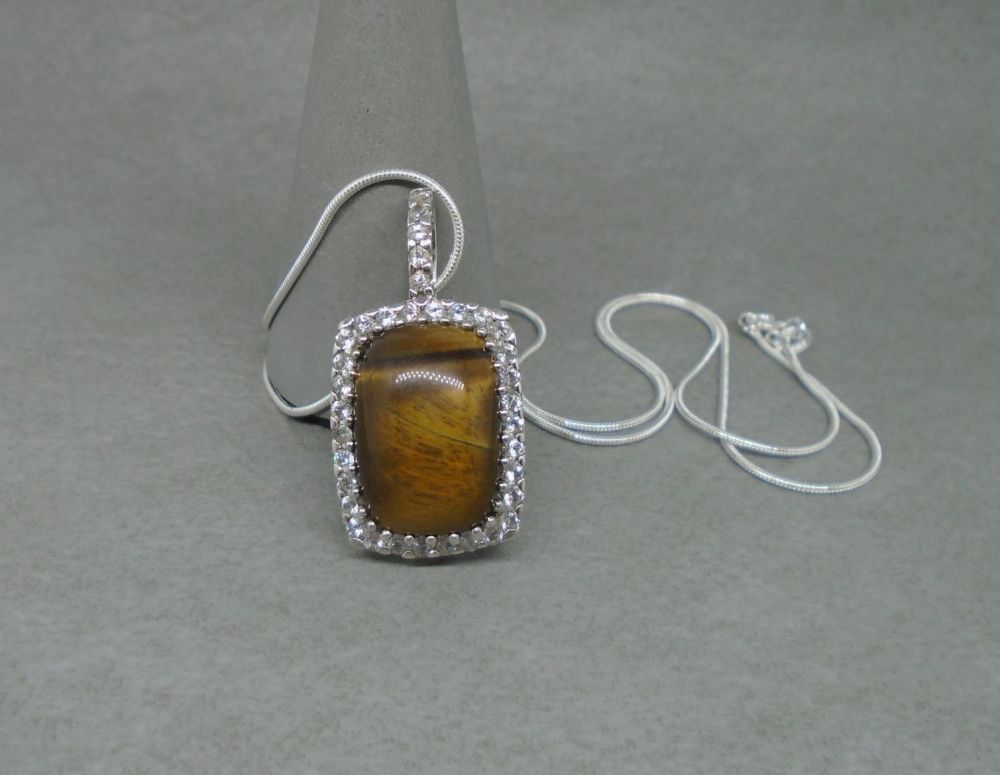 Elegant sterling silver & tiger's eye necklace