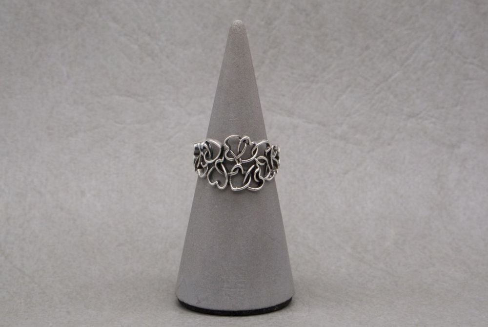 Sterling silver interlinked hearts ring