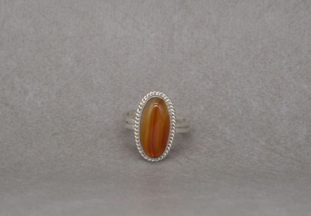 Vintage sterling silver & orange striped / banded agate ring