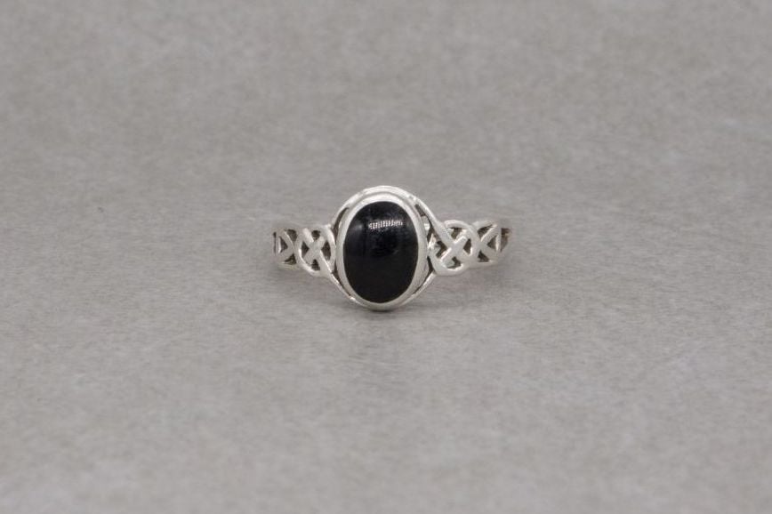 Sterling silver & black onyx ring with celtic shoulders