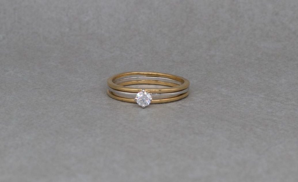 2-piece stacked sterling silver solitaire ring with gilt detail