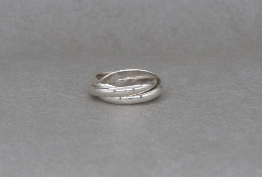 Sterling silver Russian wedding ring (3 interlinked bands)