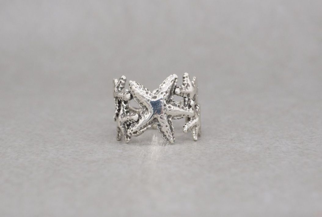 Wide sterling silver starfish ring