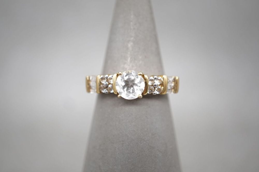 Gilt sterling silver ring with multi-cut stones