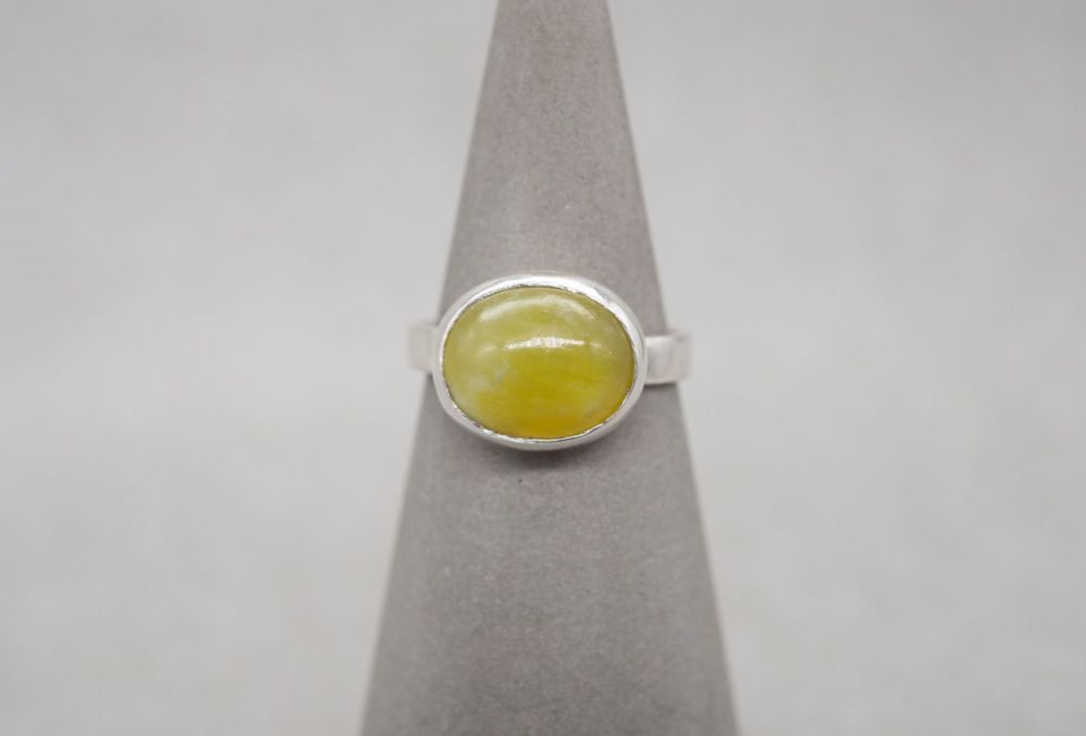 Handmade sterling silver & lemon quartz solitaire ring