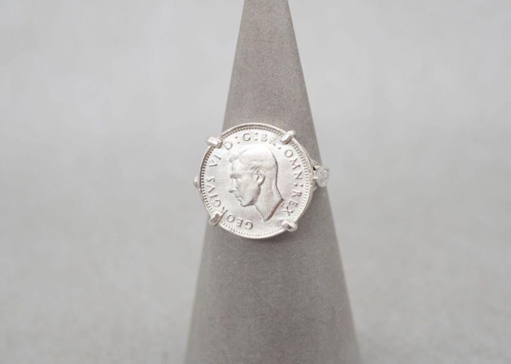 Vintage silver mounted 'Three Pence' coin ring dated 1940