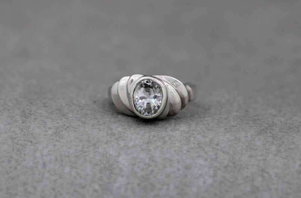 Unusual rippled sterling silver solitaire ring
