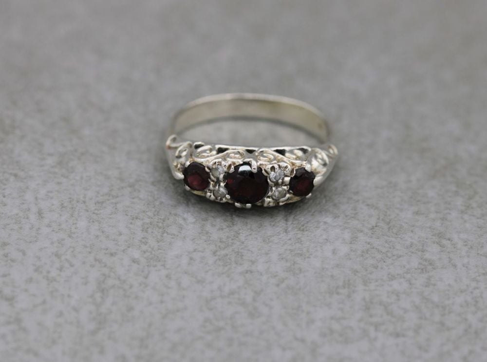 Vintage silver, garnet & clear stone ring