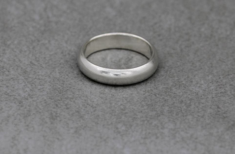 Lightly textured sterling silver 'D' profile wedding band