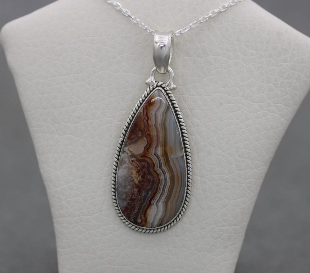 Sterling silver & brown lace agate necklace