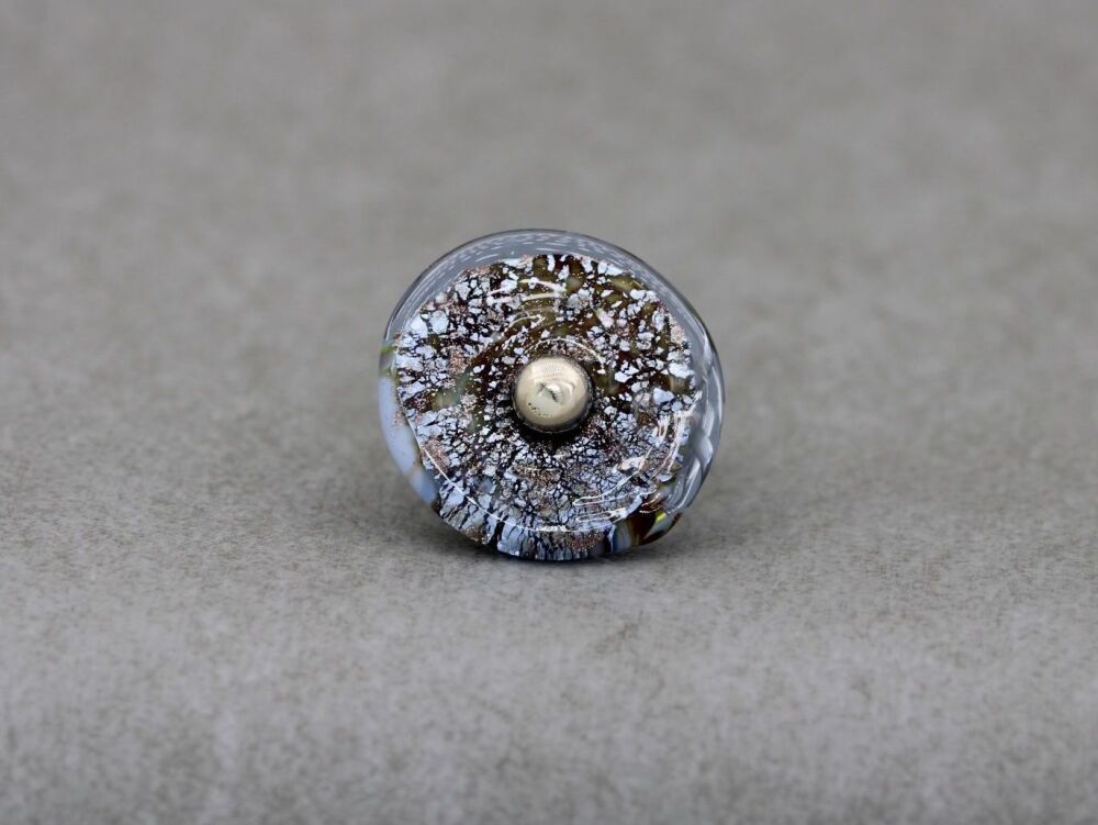 REFURBISHED Unusual sterling silver & dichroic glass disc ring (N 1/2)