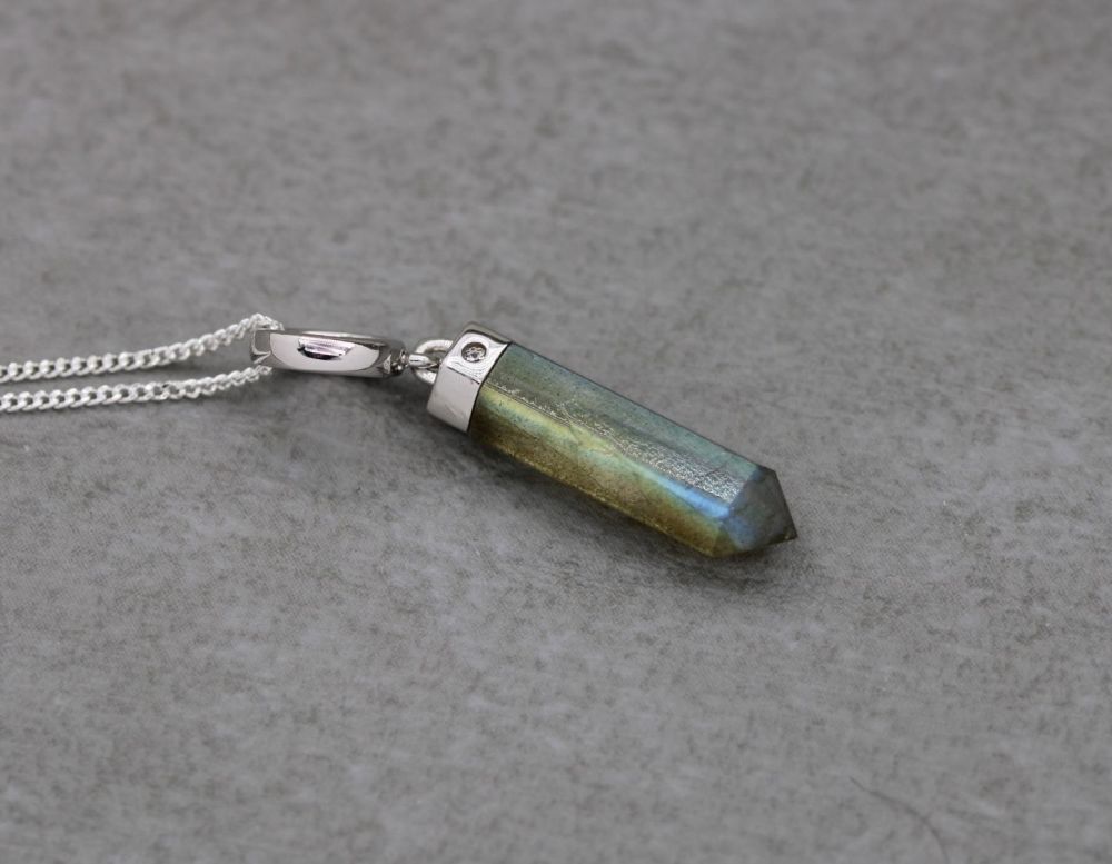 Sterling silver & labradorite necklace