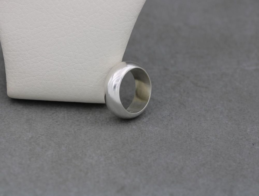 REFURBISHED Sterling silver 'D' profile wedding band ring (M 1/2)