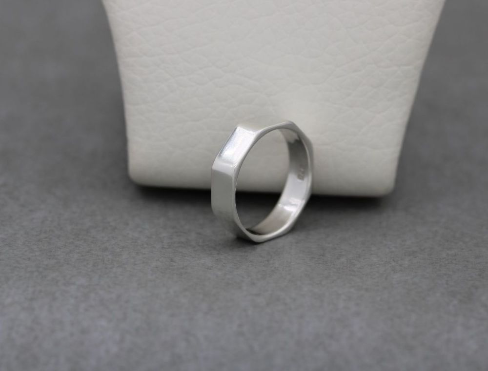 Unusual sterling silver octagonal ring (K)