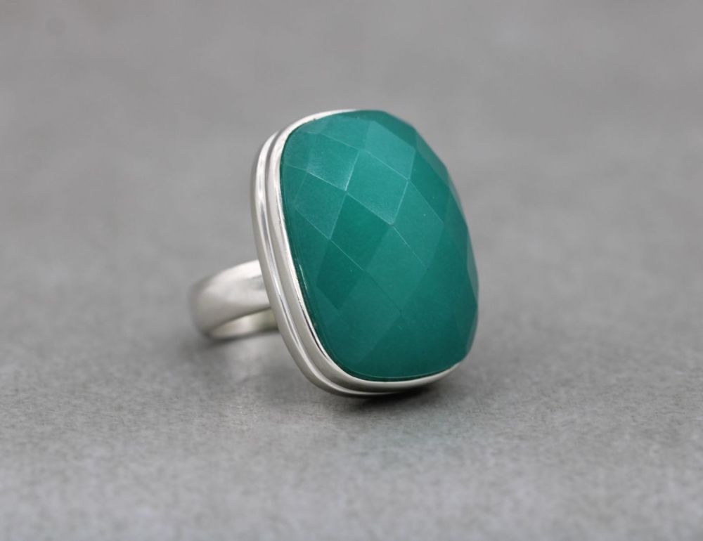 Bold sterling silver & faceted chrysoprase ring
