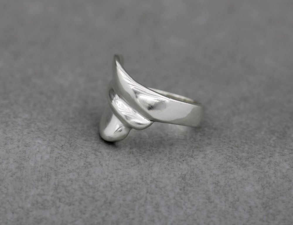 REFURBISHED Solid Mexico sterling silver bypass style ring (R)