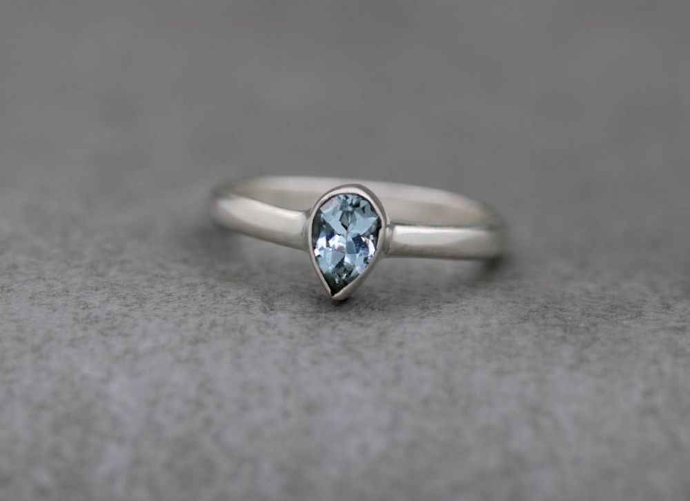 Sterling silver & blue topaz teardrop solitaire ring