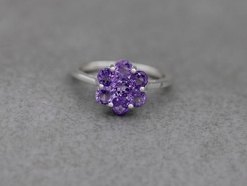 REFURBISHED Sterling silver & amethyst cluster ring (S)