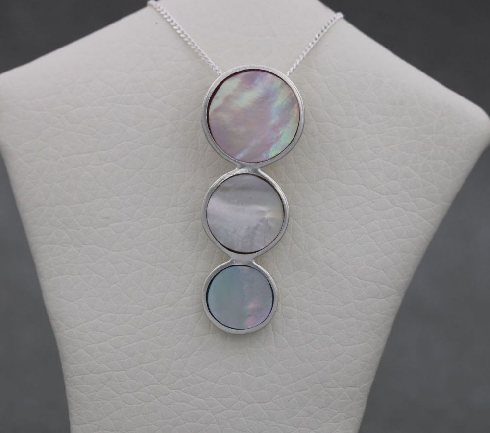 Graduated sterling silver & mother of pearl trio necklace