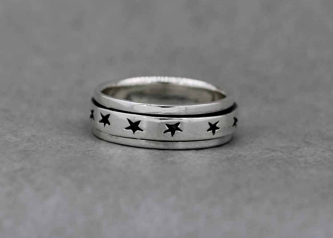 Sterling silver star spinner ring