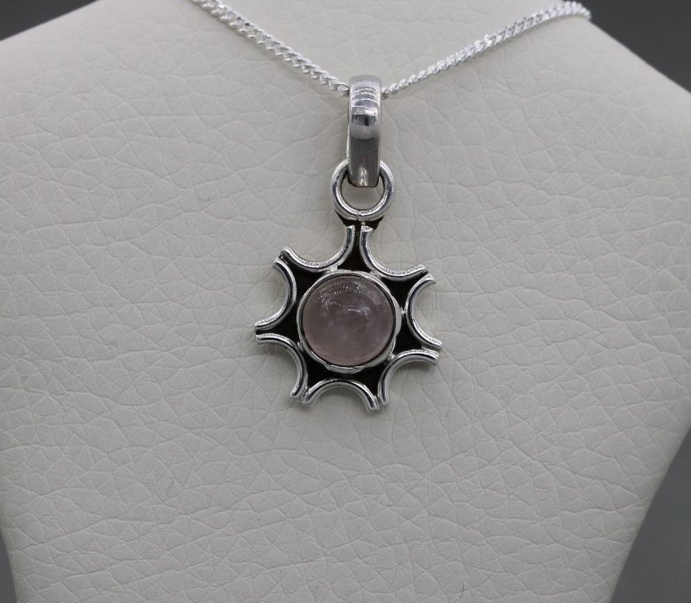 NEW Sterling silver & rose quartz star / sun necklace