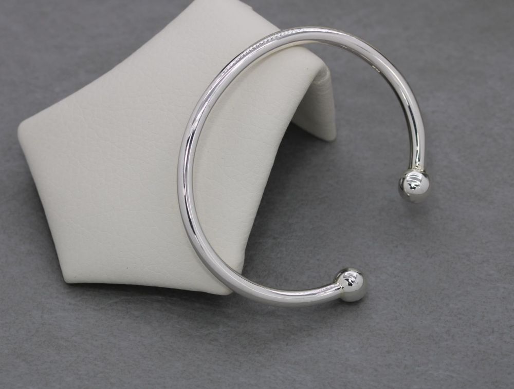 NEW Heavy solid sterling silver torque bracelet