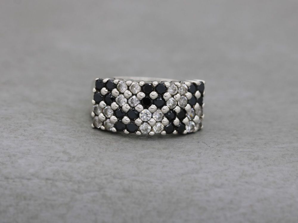 Sterling silver ring with black & clear stones