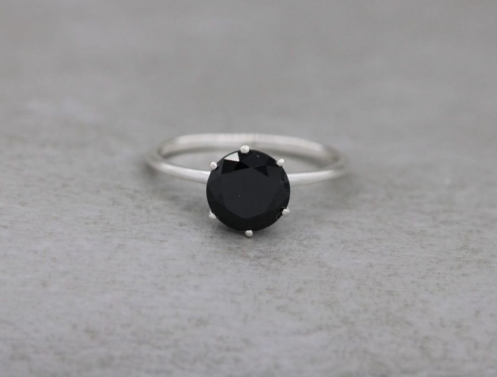 Sterling silver & faceted black stone solitaire ring