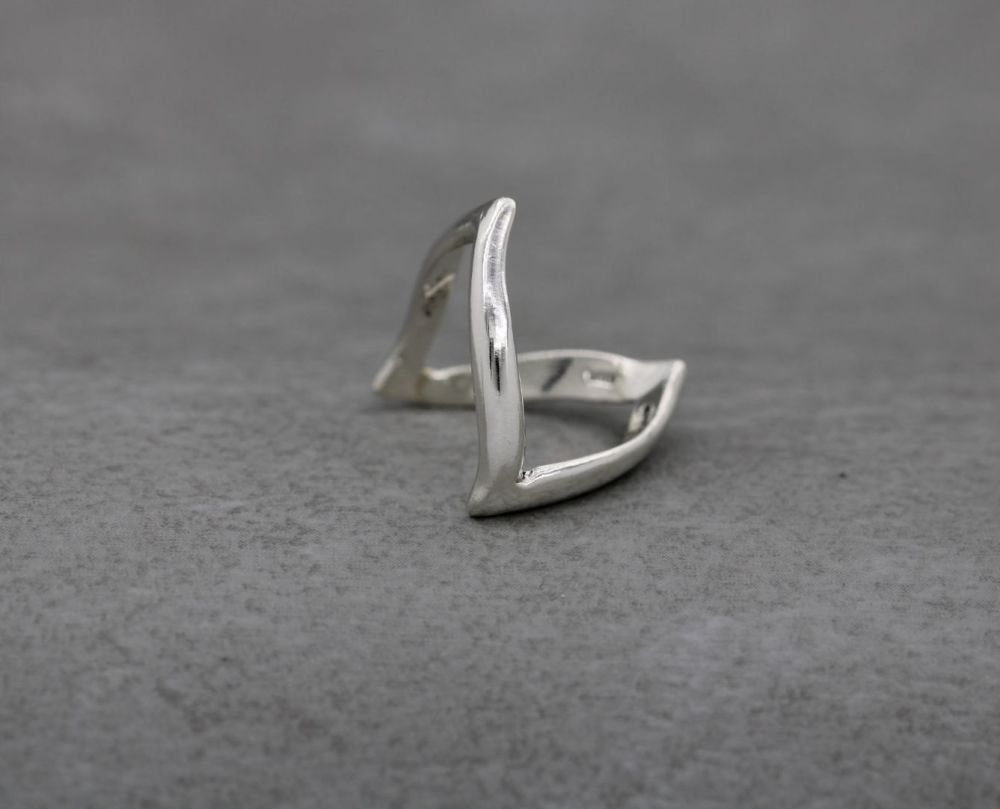 Long pointed vintage sterling silver double wishbone ring